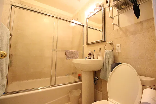 Rented by Luxor Homes & Investment Realty | media 23