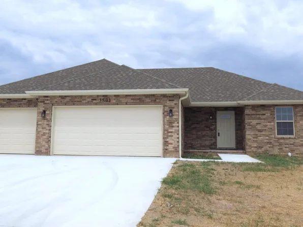 3801 W Riley Street, Bolivar, MO 65613
