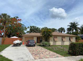 2875 Poinciana Dr, Naples, FL 34105