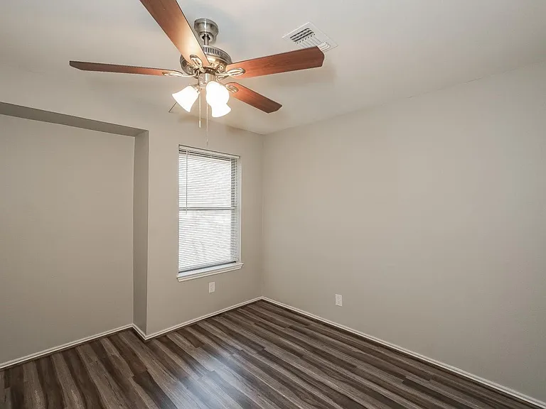 6915 Eagle Ridge Dr — Photo 8