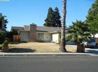 70 Cloverleaf Cir, Brentwood, CA