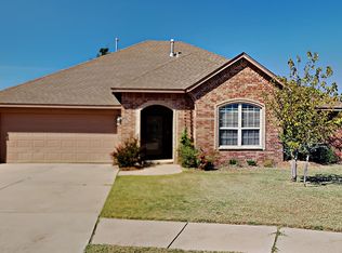 4008 Grace Cir, Yukon, OK 73099
