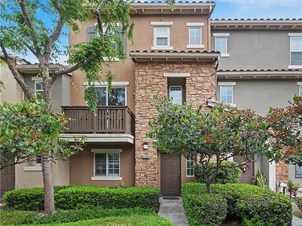 6394 Delgado Ln, Mira Loma, CA 91752