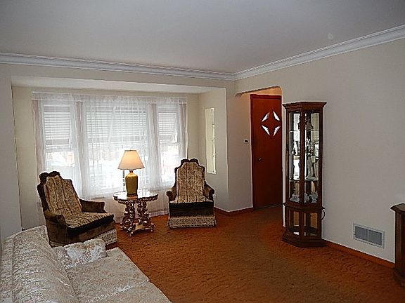 4th image of 6819 S Komensky Ave