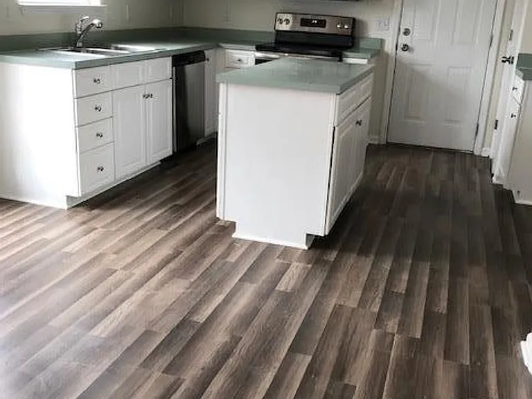1432 Hilltop Dr — Photo 4