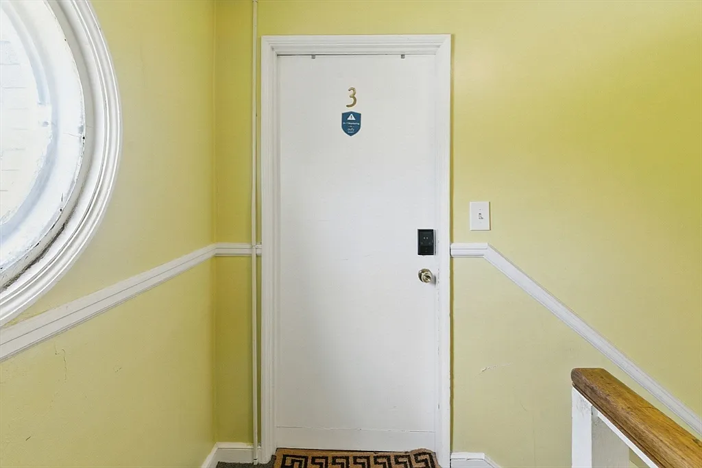 Studio, 260 sqft, $1,800 — Photo 4