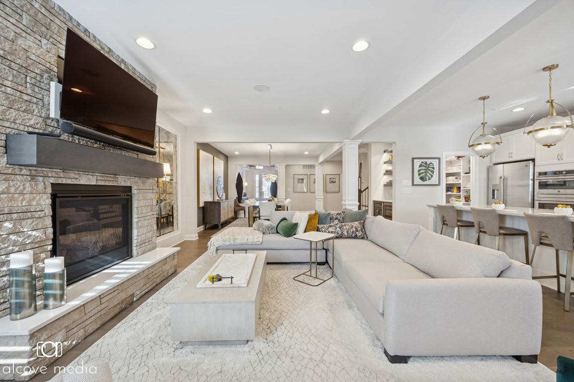 next background image