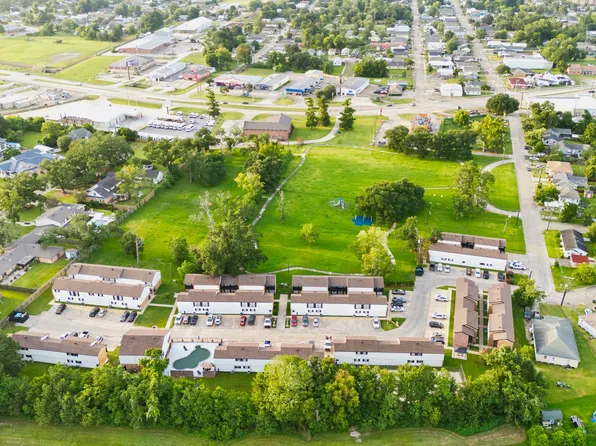 Crestwood Apartments
