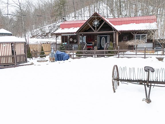 2nd image of 35 McIntyre Rd