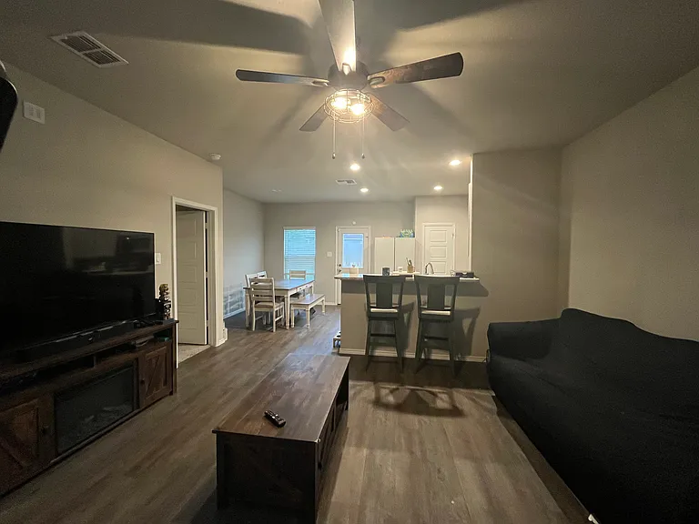 7125 Pisces Way — Photo 3
