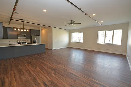 19 S Brown St #B Photo 1