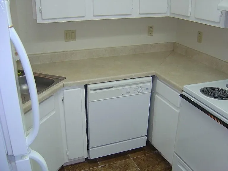 1701 Horseshoe Cir — Photo 7