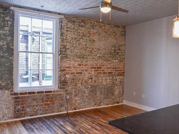 3rd image of 1527 W Main St #13