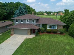 432 Ridge St, Algonquin, IL 60102