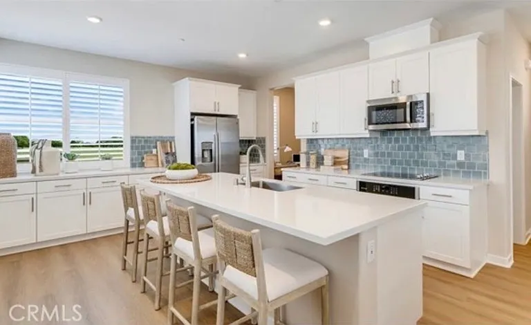 2622 E Hyde Paseo — Photo 1