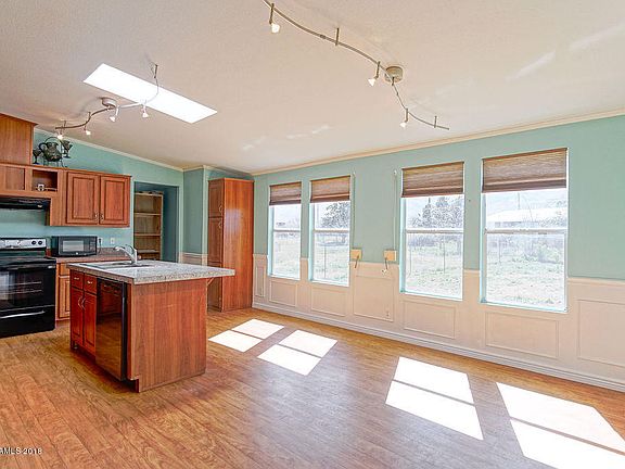 5th image of 5138 E Bevers St