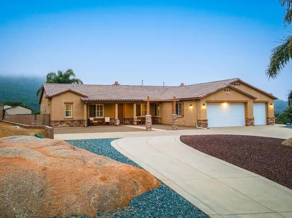 3536 Blackwolf Dr, Alpine, CA 91901