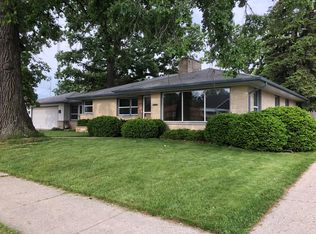 5620 39th Ave, Kenosha, WI 53144