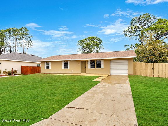 2nd image of 215 Hagerstown St SW