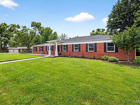 4th image of 841 Fernview Dr
