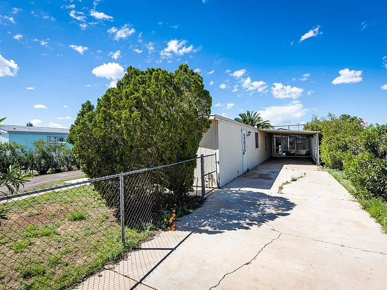 1808 S Sossaman Rd — Photo 2