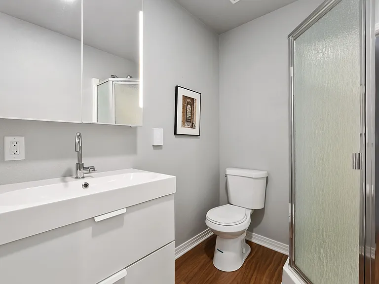 726 Eastdale Dr — Photo 9