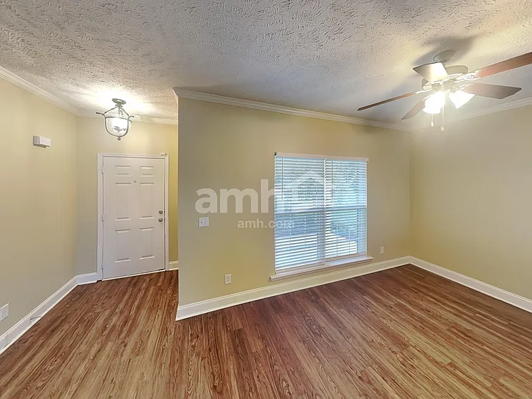 3605 Belvidere Ct — Photo 8