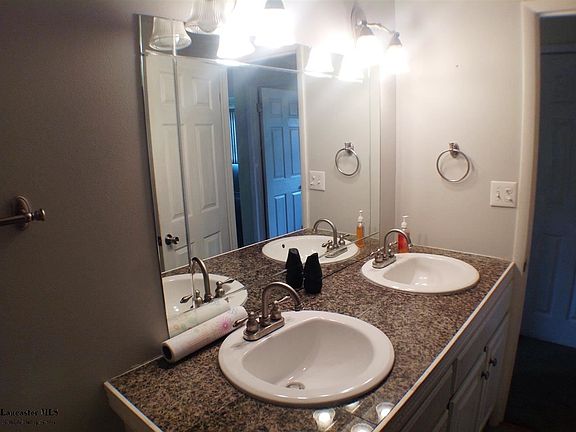 3rd image of 633 Eastern Ave