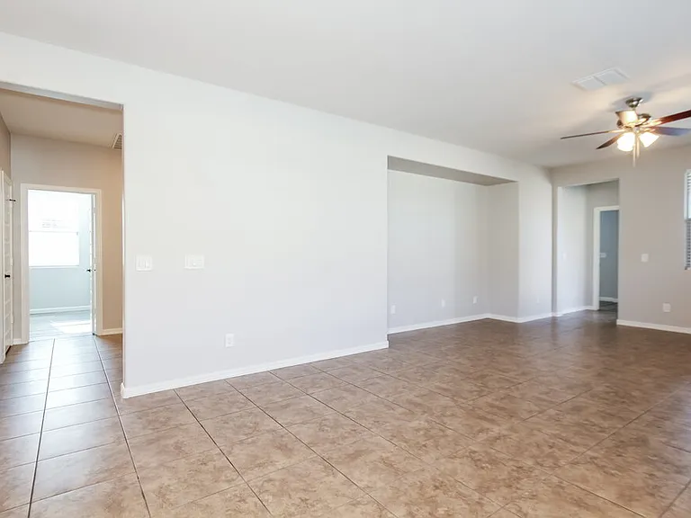 10404 W Hammond Ln — Photo 3