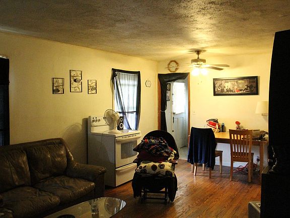 4th image of 3322 Queen City Ave