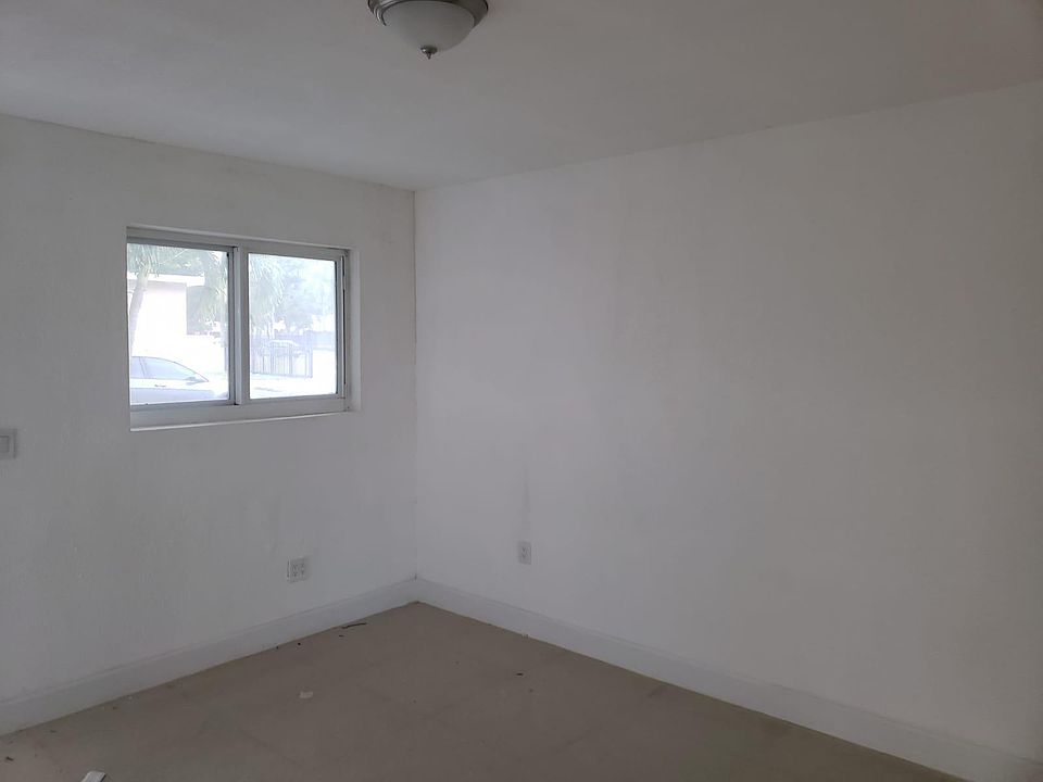 1st image of 12212 NE 14th Ave