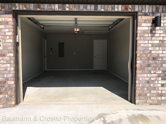 3rd image of 1306 S Haden St #B
