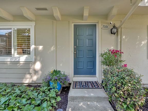 3rd image of 7086 Coral Gables Cir