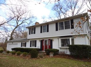 1091 N Prairiewood Dr, Rochester, IN 46975