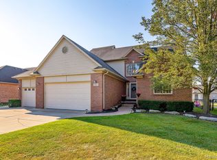 36130 Monroe St, New Baltimore, MI 48047