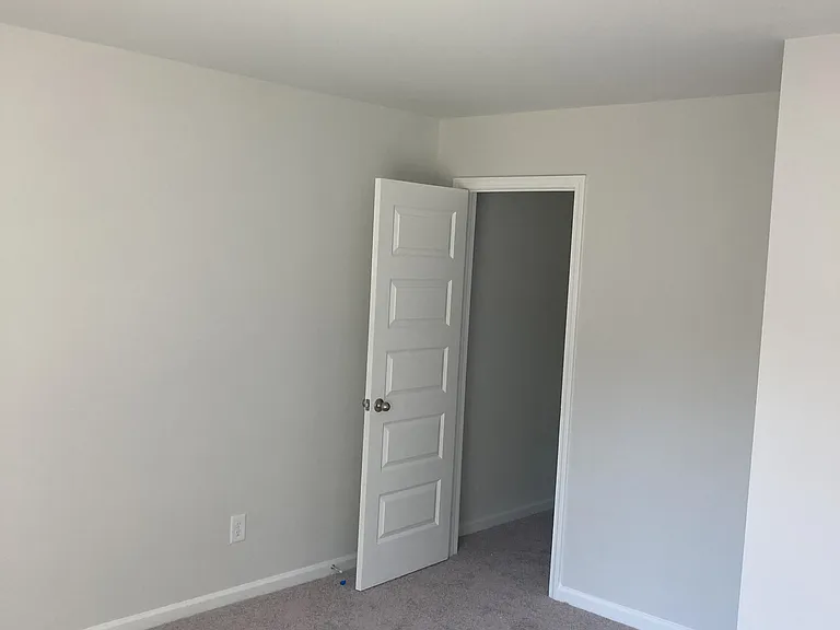 closets in bedrooms
