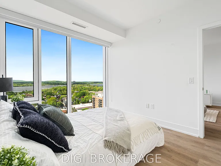 2070 Scott St #1206 — Photo 17