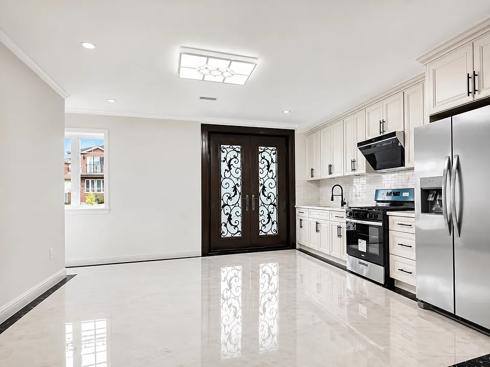 5727 246th Pl #1F