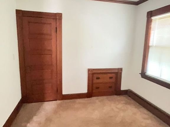 4th image of 111-113 School St #4