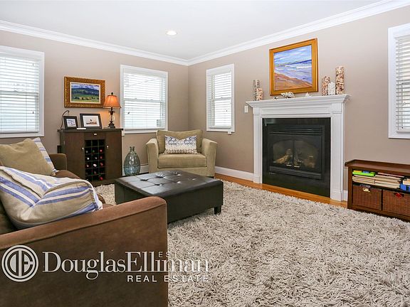 5th image of 143 Mitchell Ave