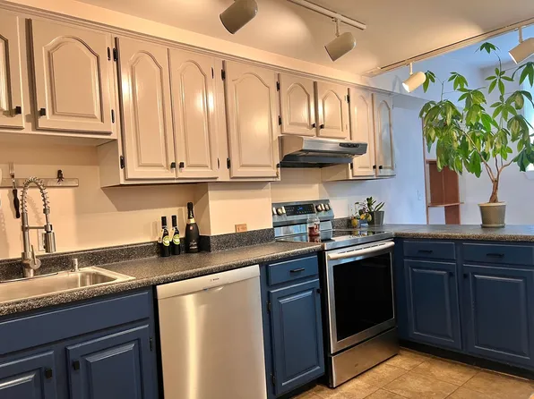 245 Broadway APT 106, South Portland, ME 04106