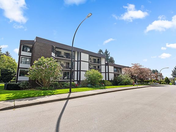 3rd image of 1520 Vidal St #302
