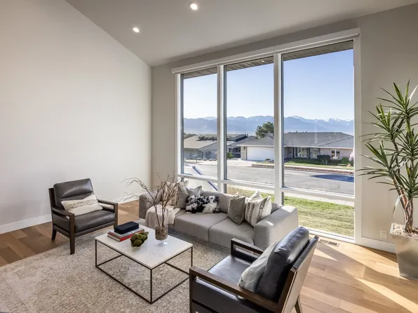 195 E North Sandrun Rd, Salt Lake City, UT 84103