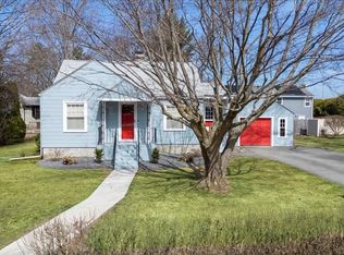 137 Bay State Rd, North Andover, MA 01845