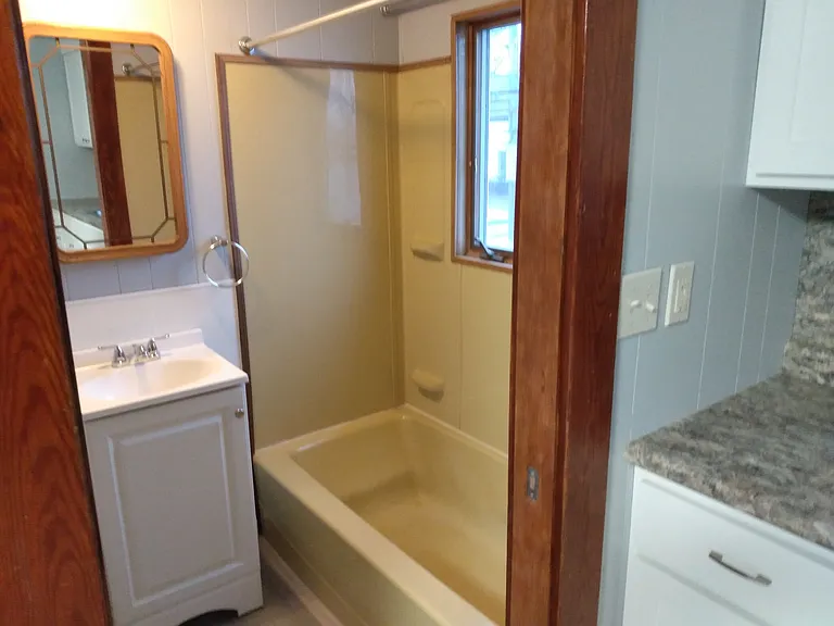 275 Main St #2 — Photo 4