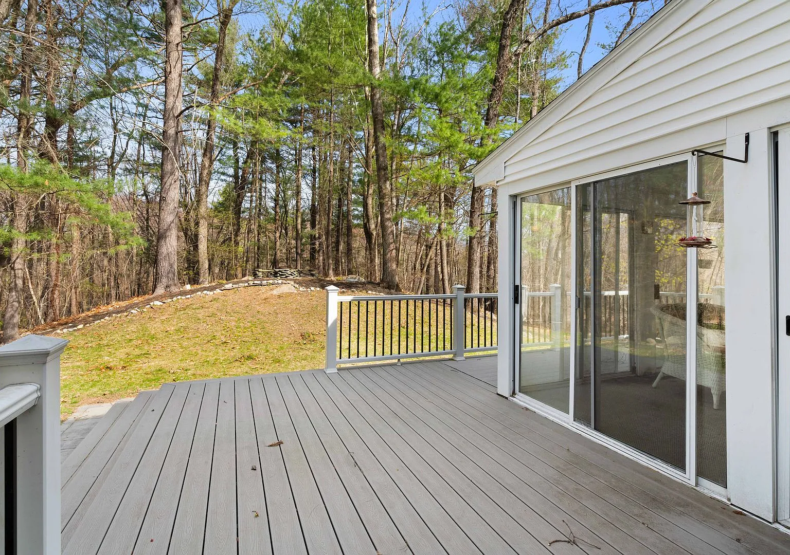 Beautiful Andover Single Family Home — Photo 4