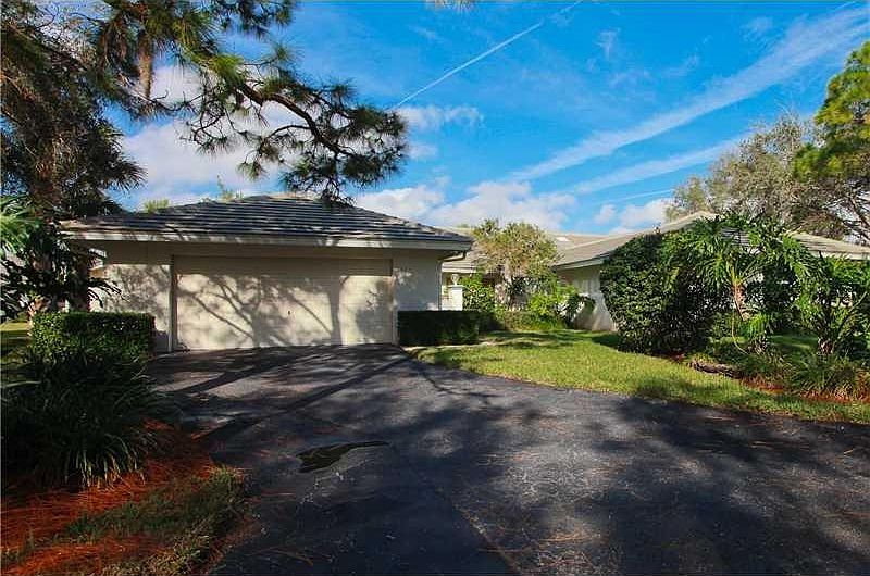 1st image of 153 Southampton Pl S