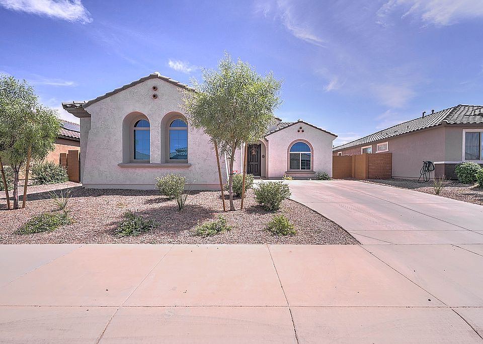 1st image of 26065 W Quail Ave