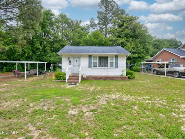 101 Hamilton Street, Hamlet, NC 28345