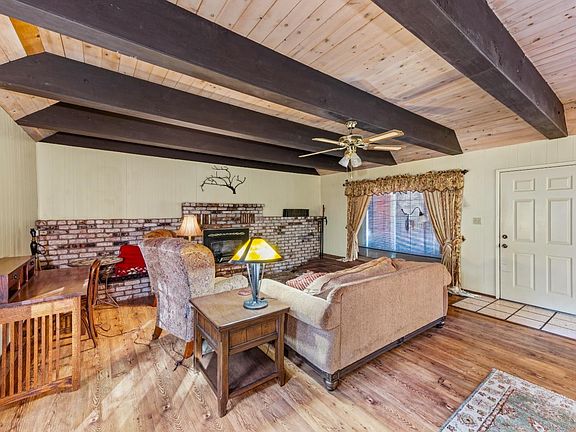 4th image of 109 Lewis Ln